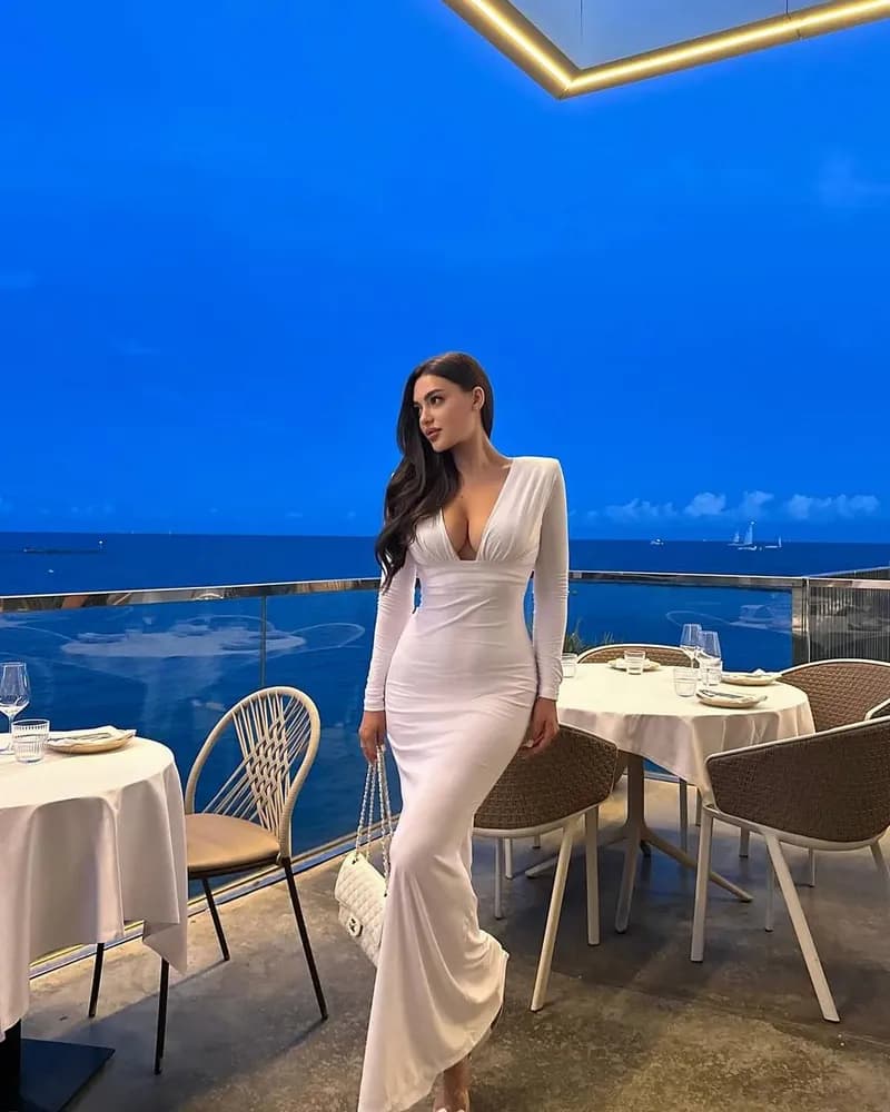 Jale | Besiktas VIP Escort | ISTANBUL ESCORT HİZMETİ
